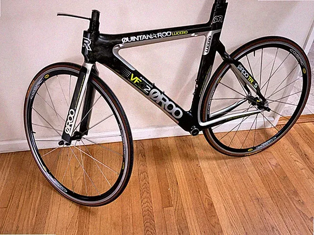 Medium Quintana Roo Lucero Carbon Rim Brake TT Triathlon Frameset w Mavic Wheels